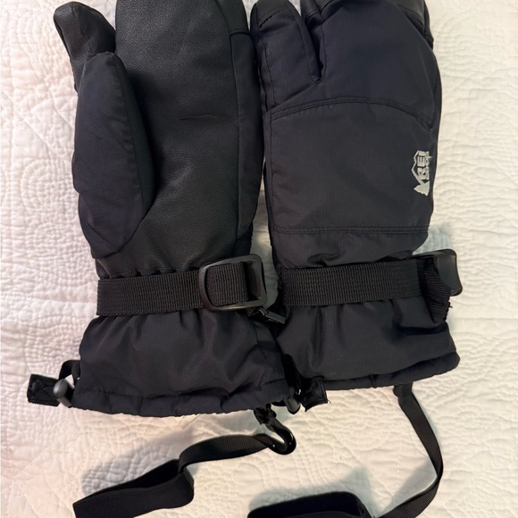 Black REI Youth Co-op Mittens - Picture 2 of 4